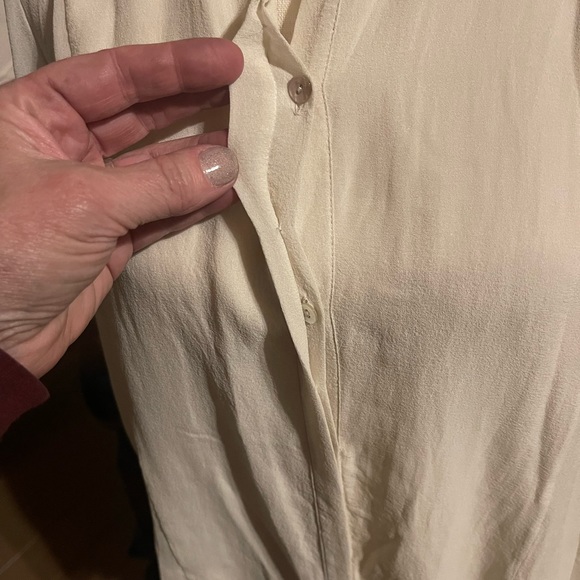 Sheer Hi-Lo Stunner - Picture 11 of 11